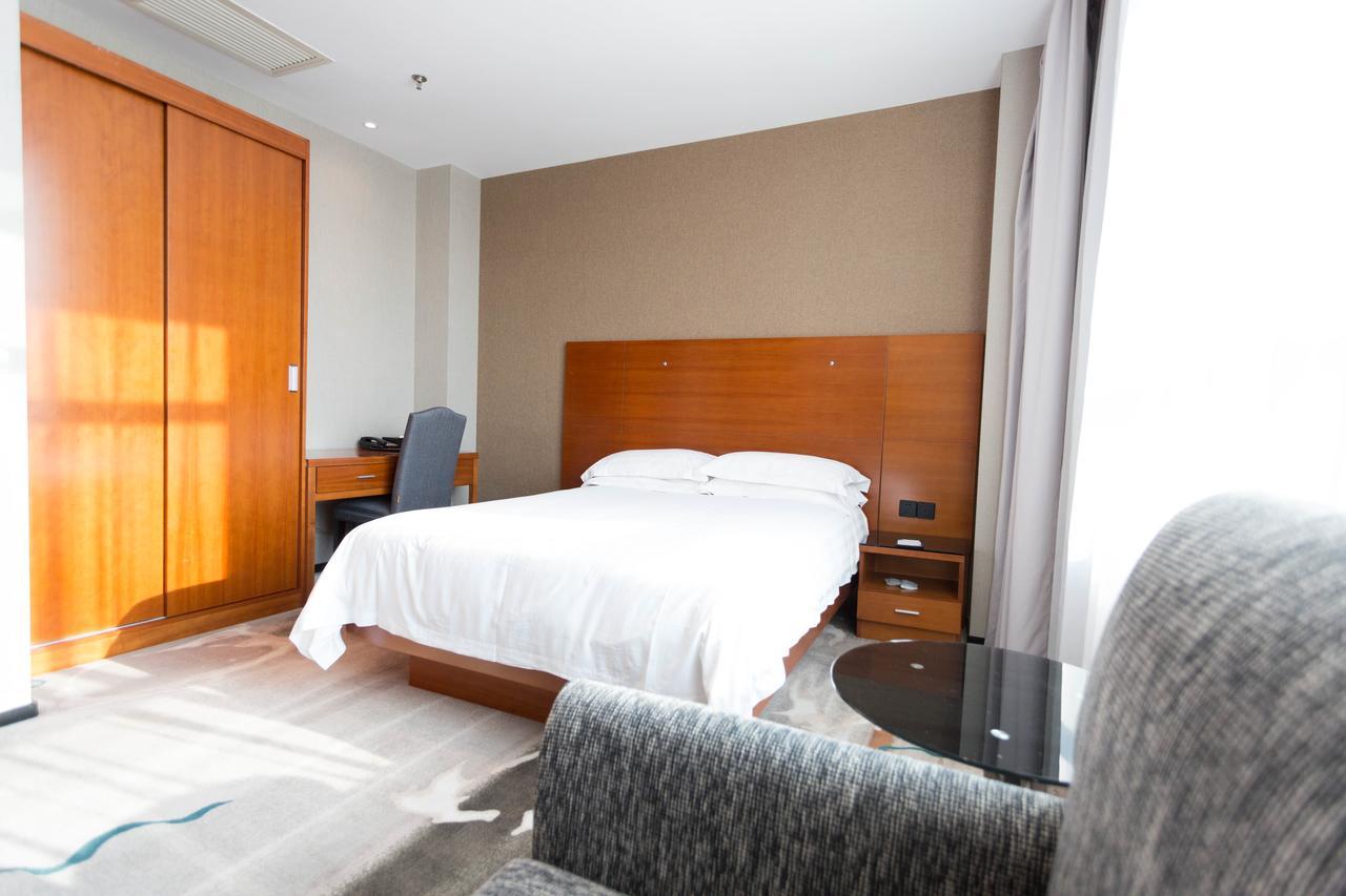 Radiance Hotel Şanghay Dış mekan fotoğraf